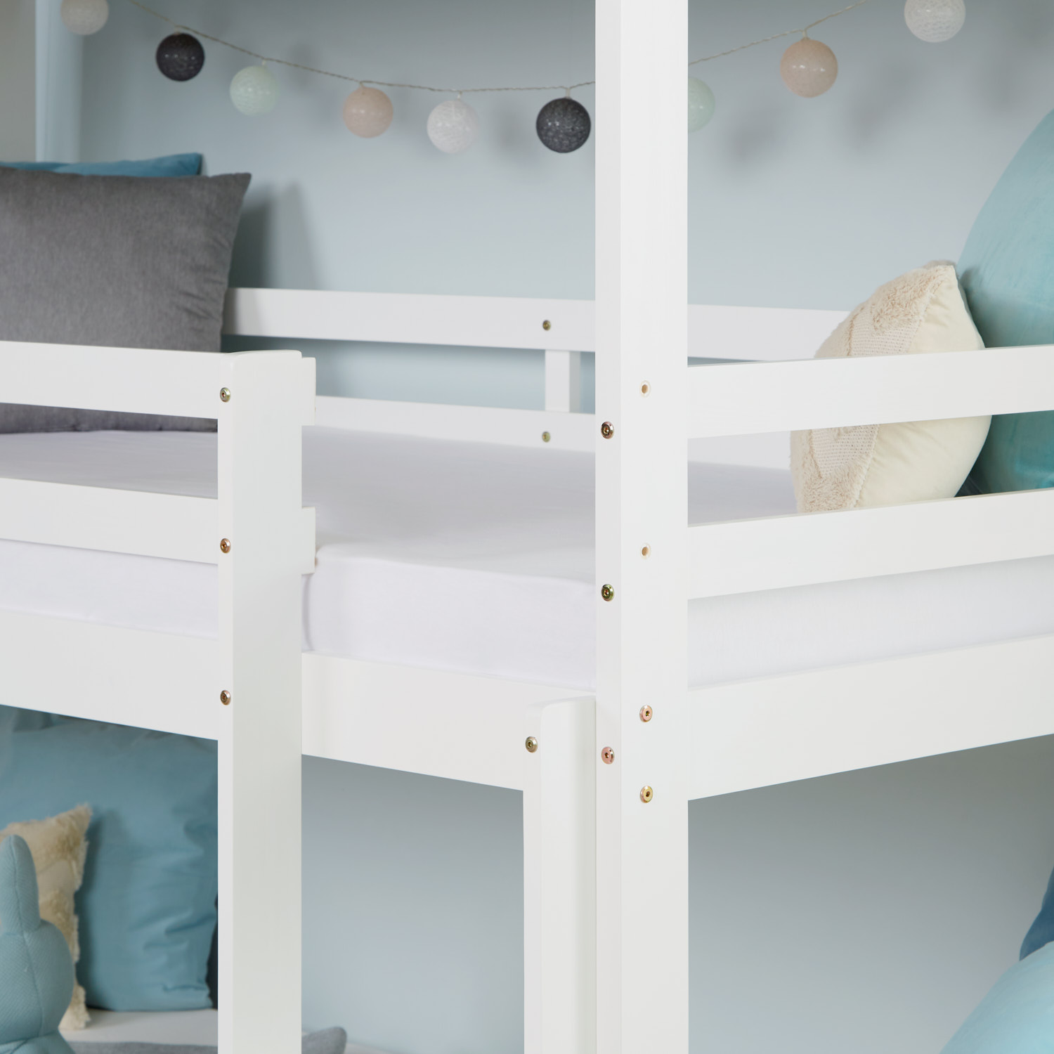 Triple Bunk Bed 90x200 with Mattresses Children´s Bed High Sleeper Cot White Wood Loft Bed Kids Bed