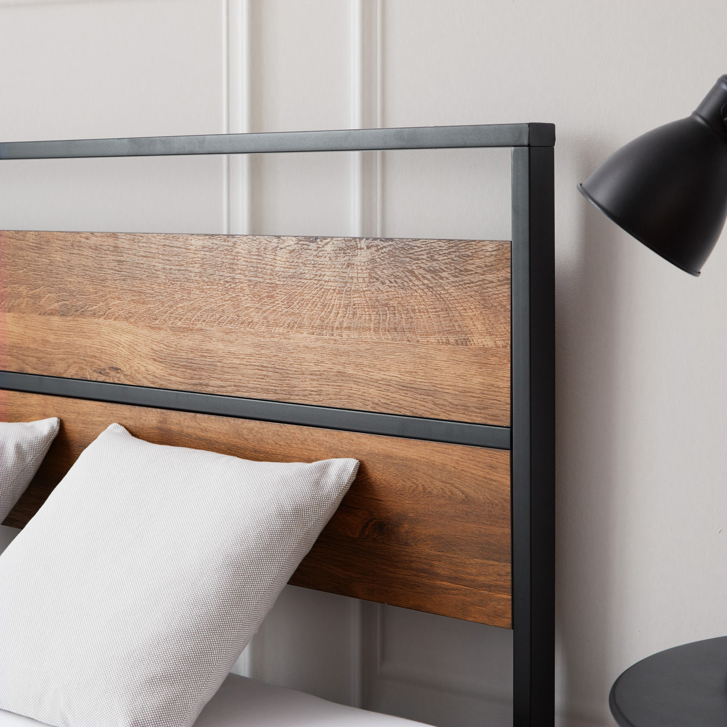 Solid Metal Bed 140x200 cm Slatts Mattress Double Bed Black Futon Bed Wood Brown Platform Bed Frame Guest Bed