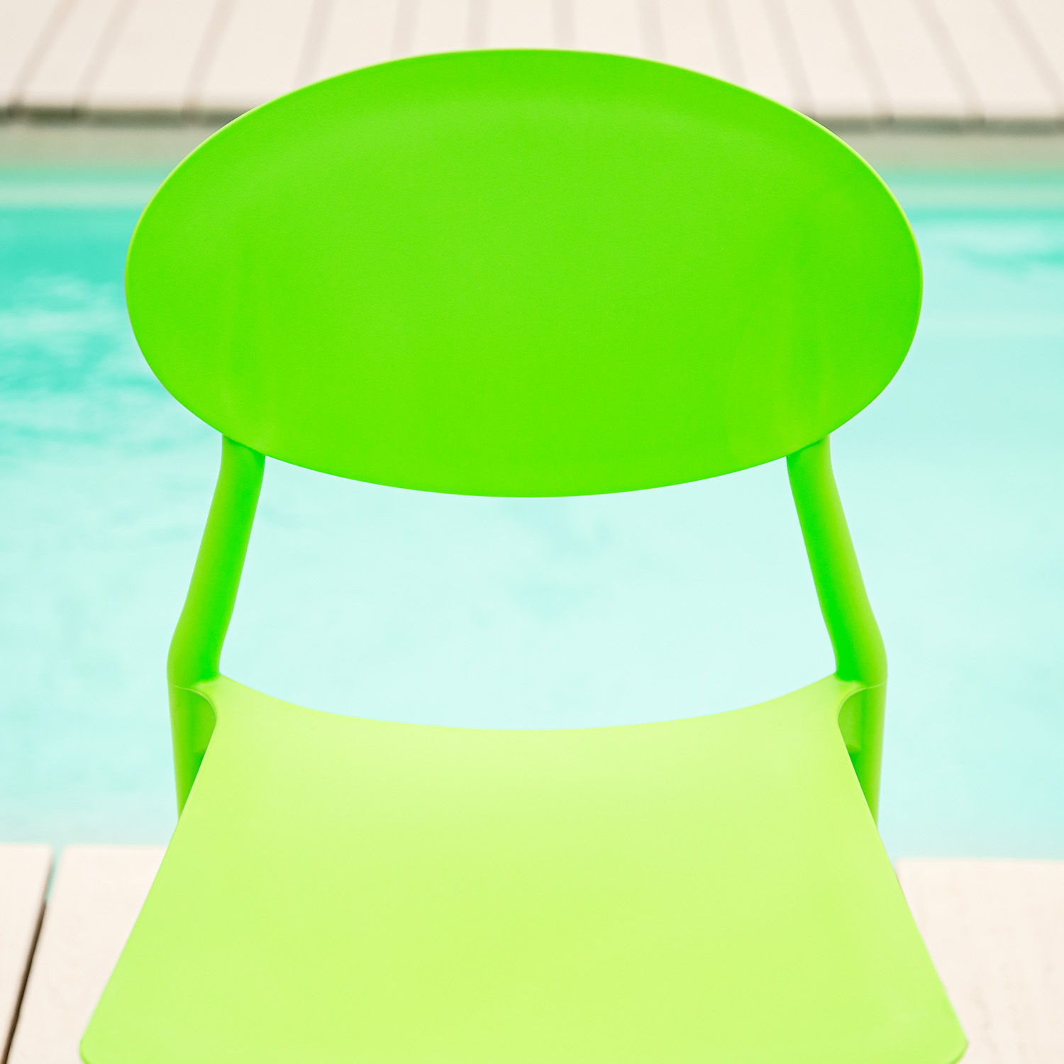 Garden chair Set of 4 Camping chairs Green Outdoor chairs Plastic Stacking chairs Kitchen chairs