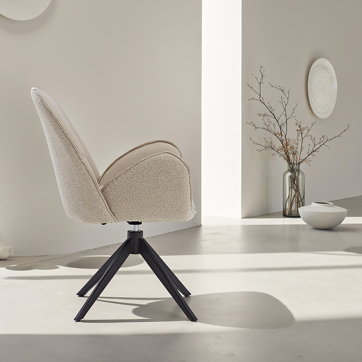 Dining Chair Set of 4 Modern Egg Chairs Bouclé Leather Beige Armchairs Dining Room Chairs Upholstered Chairs Eames Chairs