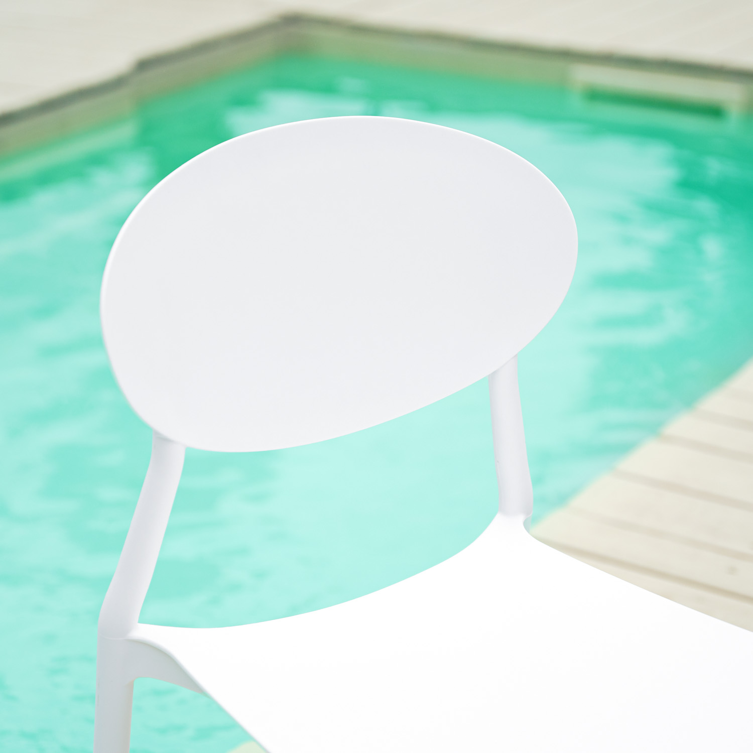 Garden chair Set of 4 Camping chairs White Outdoor chairs Plastic Stacking chairs Kitchen chairs