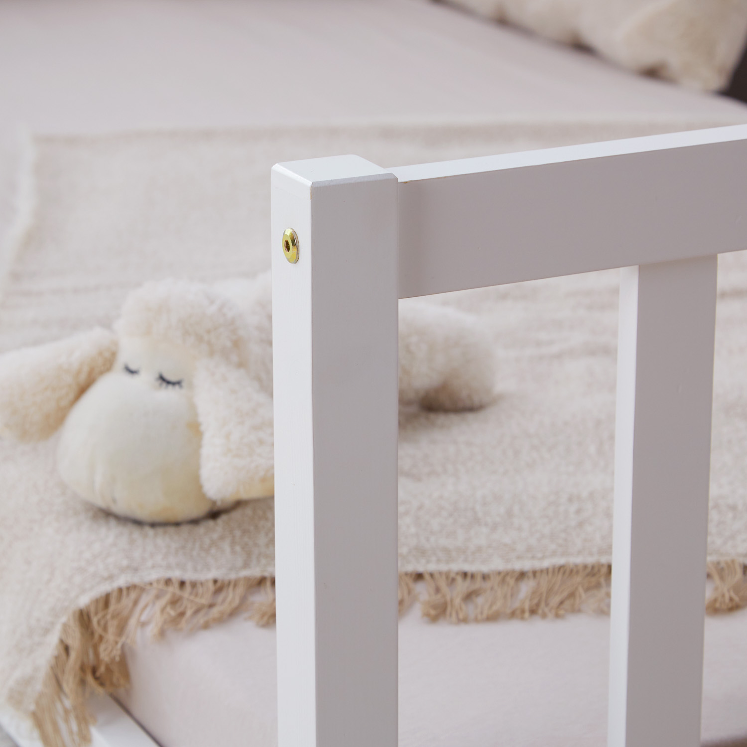 Lit D'Enfant 90x200 cm Lit Montessori avec Barriere en Bois Blanc Lit au Sol Bebe Lit Bas Lit Simple 