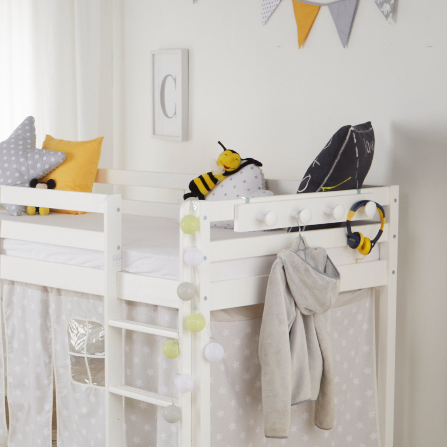 Children's Coat Rack Wood White Coat Hook Coat Rail for Loft Bed 4 Hooks Kids Room