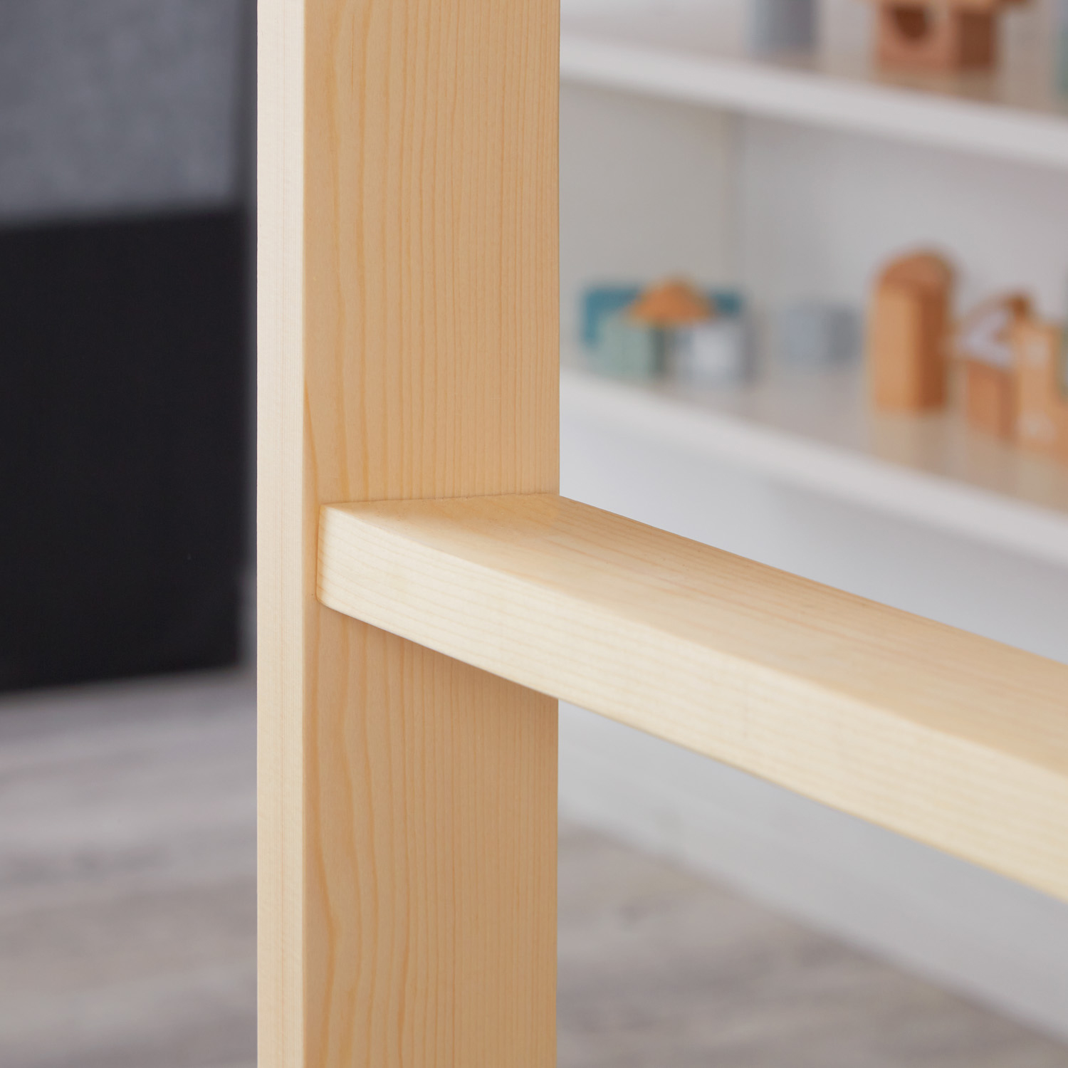 Loft Bed Kids 90x200 cm White | Ladder Natural | Fall Protection | with Slatted Frame