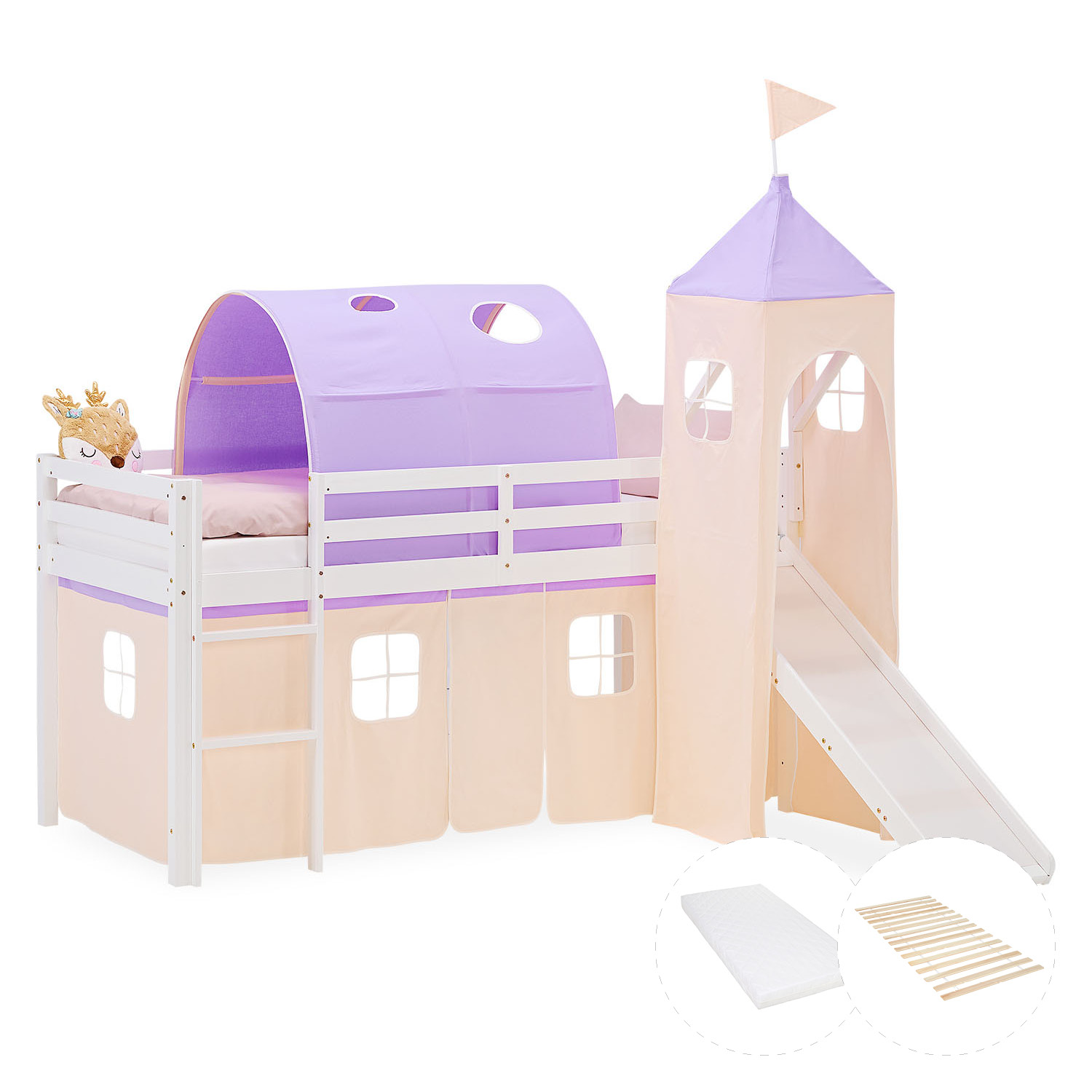 Kinderhochbett in Lila mit Elementen aus Kiefernholz, Lattenrost, Matratze, Rutsche, Spielturm, Spieltunnel und Spielvorhang. Das weiße Hochbett ist mit Matratze und Kissen vor weißem Hintergrund abgebildet. Sichtbar sind eine Leiter, seitliche Schutzgitt