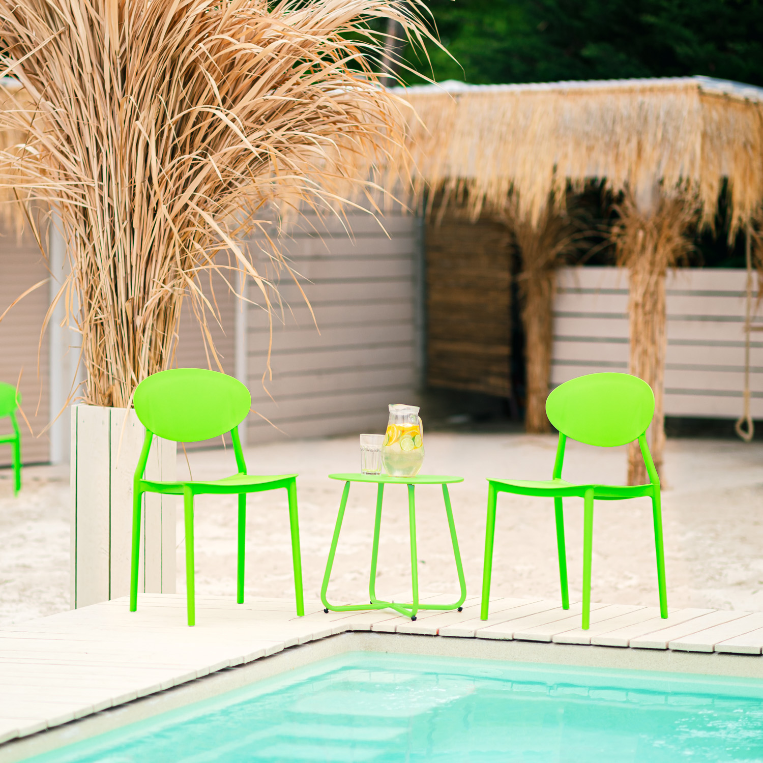 Garden chair Set of 4 Camping chairs Green Outdoor chairs Plastic Stacking chairs Kitchen chairs