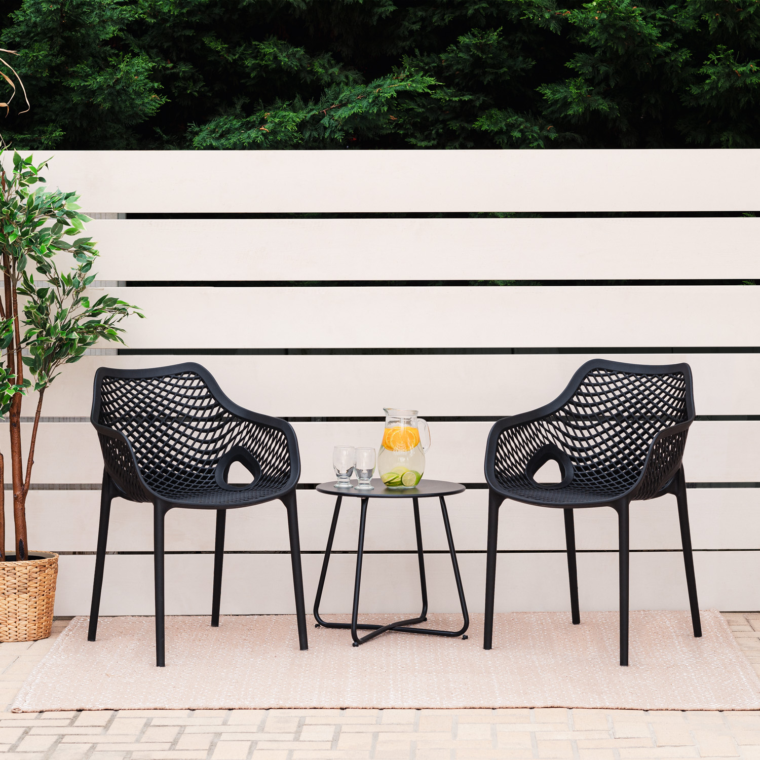 Gartenstuhl mit Armlehnen 4er Set Gartensessel Schwarz Stühle Kunststoff Stapelstühle Balkonstuhl Outdoor-Stuhl