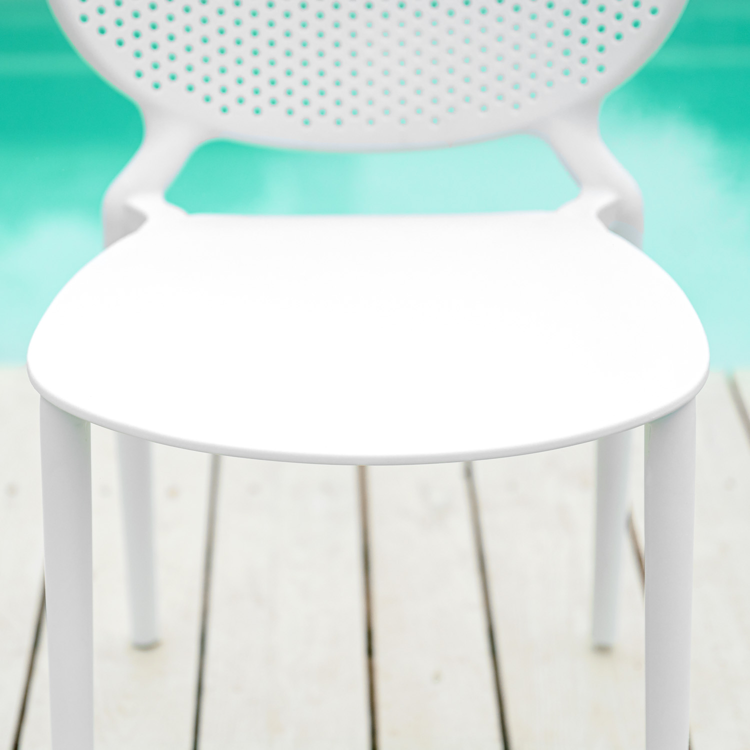 Modern Garden chair Set of 4 White Camping chairs Outdoor chairs Plastic Stacking chairs Kitchen chairs