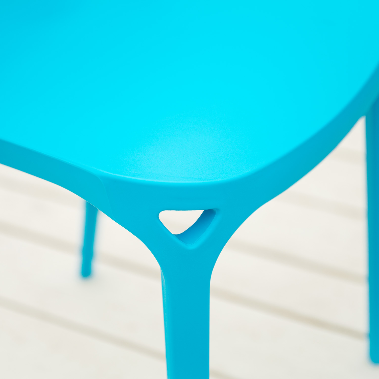 Chaise de jardin Lot de 4 Moderne Bleu Chaises design Plastique Chaises exterieur Chaises empilable Chaise de cuisine