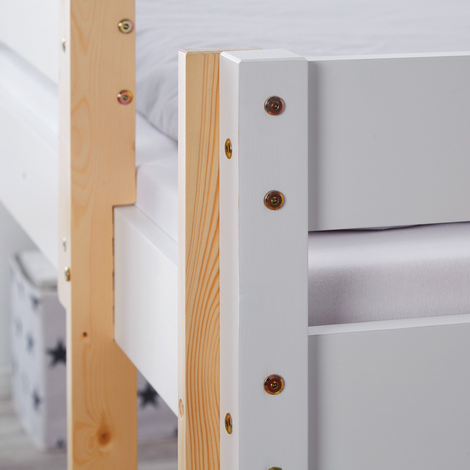 Loft Bed Kids 90x200 cm White | Ladder Natural | Fall Protection | with Slatted Frame
