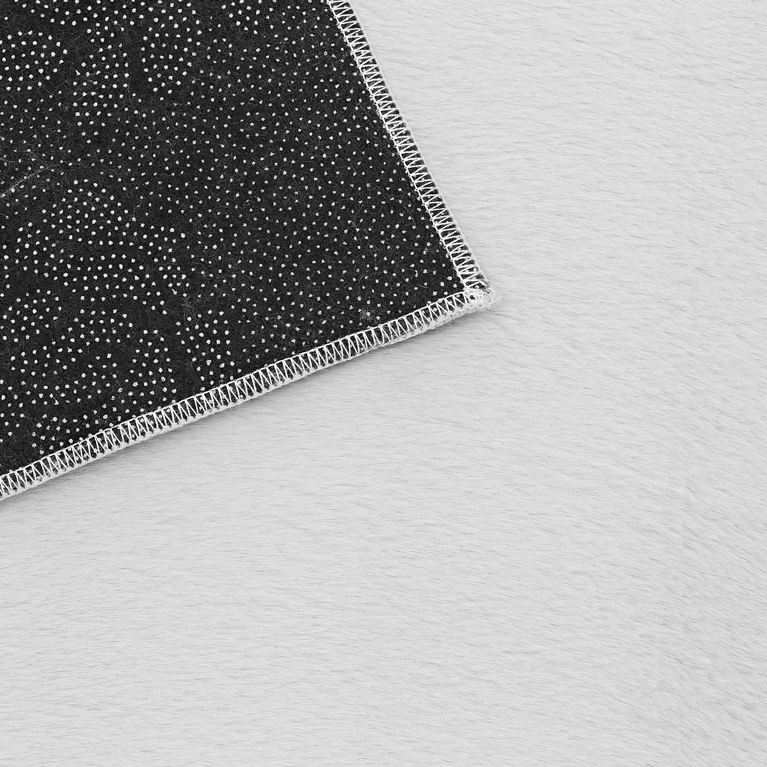 Soft Grey Rug 120x180 cm – Modern Short Pile Living Room Rug – Non Slip Bedroom Carpet – Washable Fluffy Area Rug