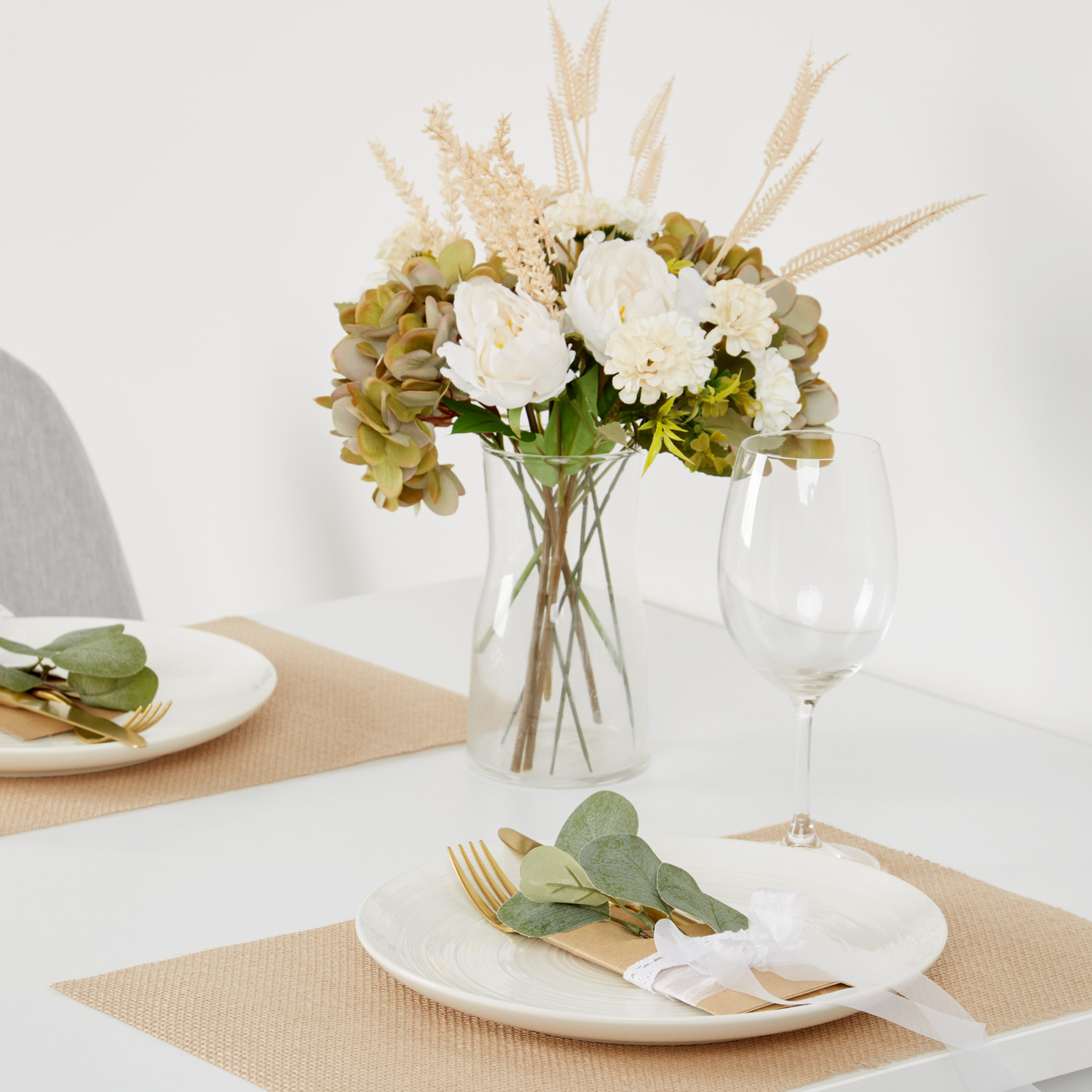 Dining set | 2-piece set upholstered chairs Lichtgrau without armrest | dining table white 80 x 80 cm