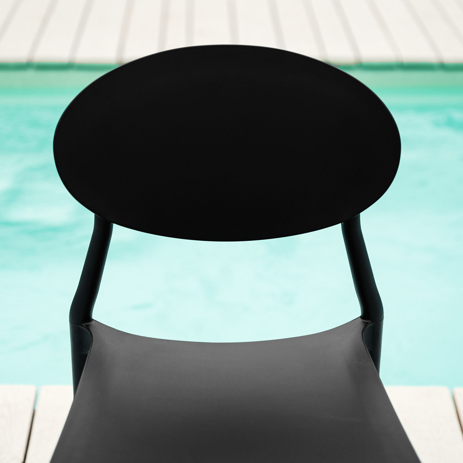 Chaise de jardin Lot de 4 Noir Chaises design moderne Plastique Chaises exterieur Chaises empilable Chaise de cuisine