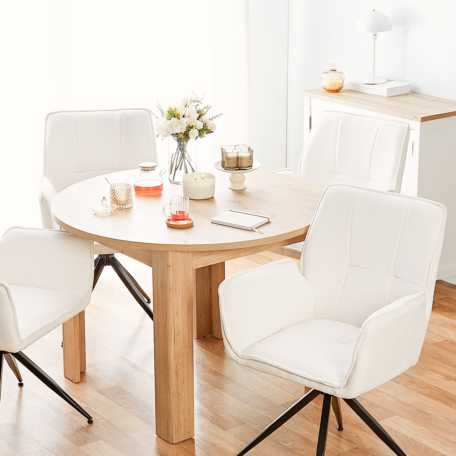 Modern Dining Table Round Kitchen Table Ø 106 cm Wooden Table Oak 4 Seater