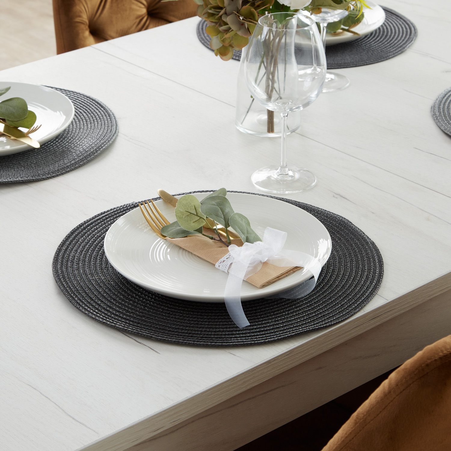 Dining set | 4-piece set upholstered chairs brown velvet with armrest | non-swivel | dining table white vintage 160 x 90 cm | extendable 200 cm