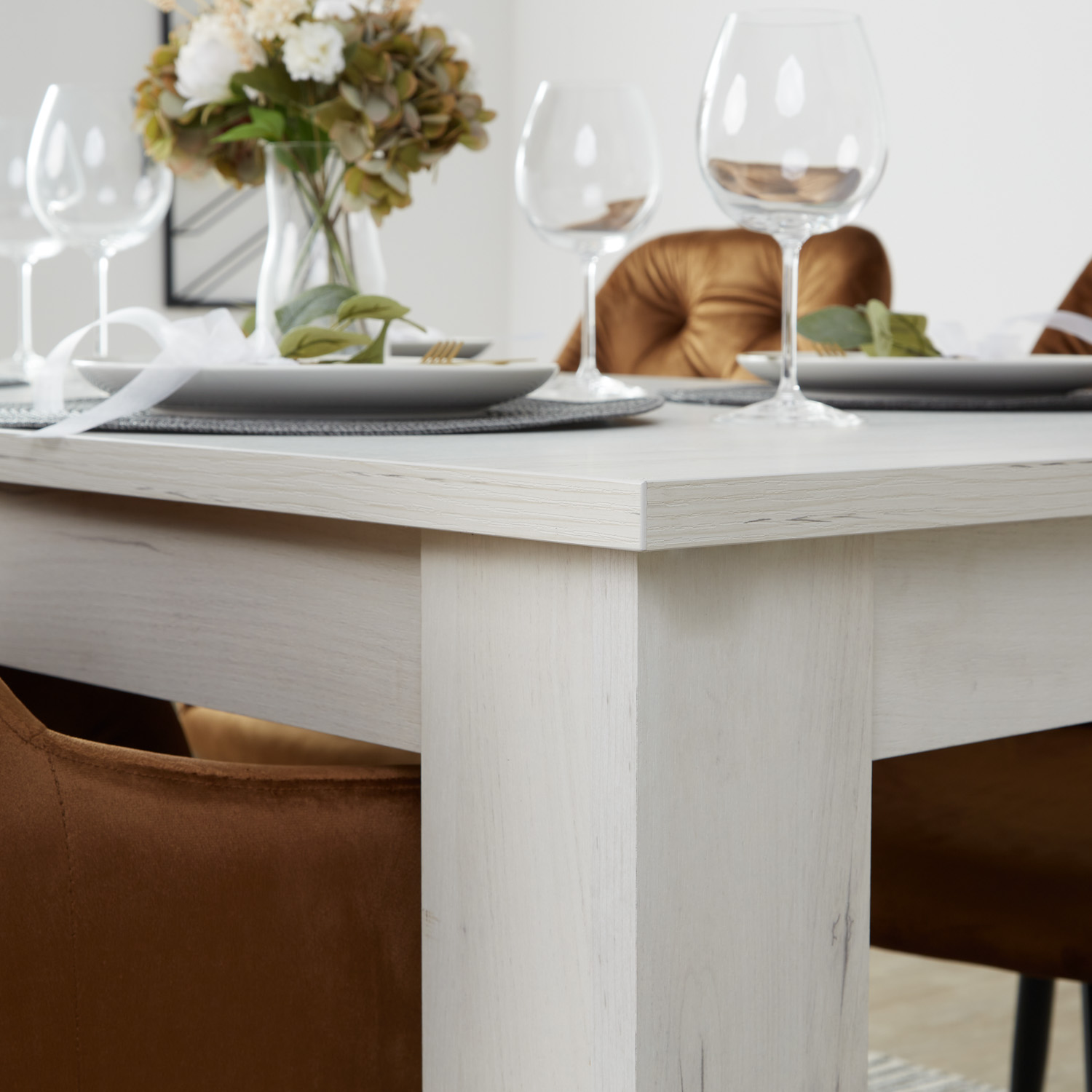 Dining set | 4-piece set upholstered chairs brown velvet with armrest | non-swivel | dining table white vintage 160 x 90 cm | extendable 200 cm