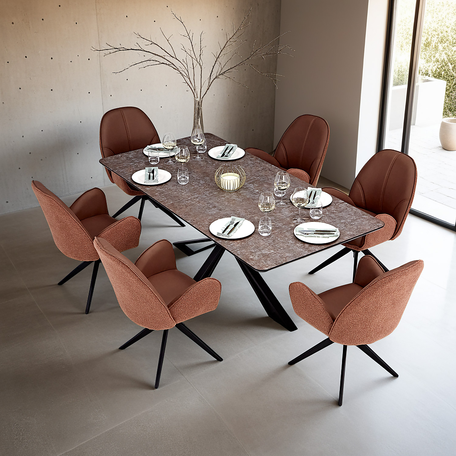 Essgruppe 200 x 100 cm braun mit 6 drehbaren Bouclé/Lederlook-Stühlen – modern & gemütlich