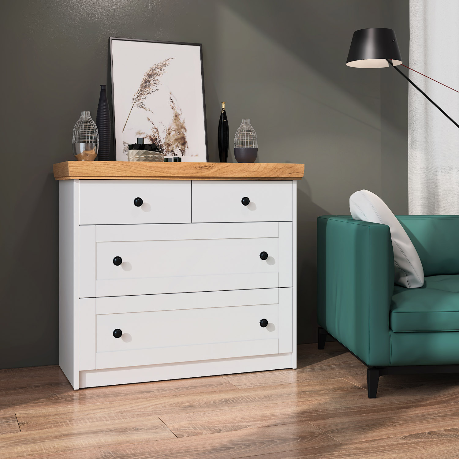 Highboard in Weiß mit Oberflächen in Eichenoptik und Schubladenstauraum. Der Artikel ist freigestellt auf weißem Hintergrund abgebildet. Sichtbare Details sind Schubladenfronten, runde schwarze Griffe und eine naturfarbene obere Holzplatte.