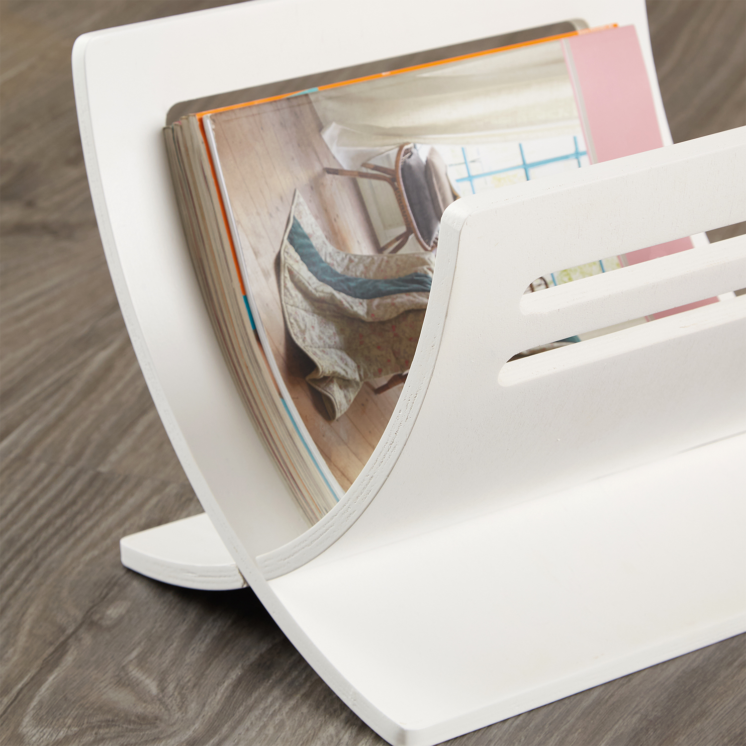 Newspaper Rack magazine holder white