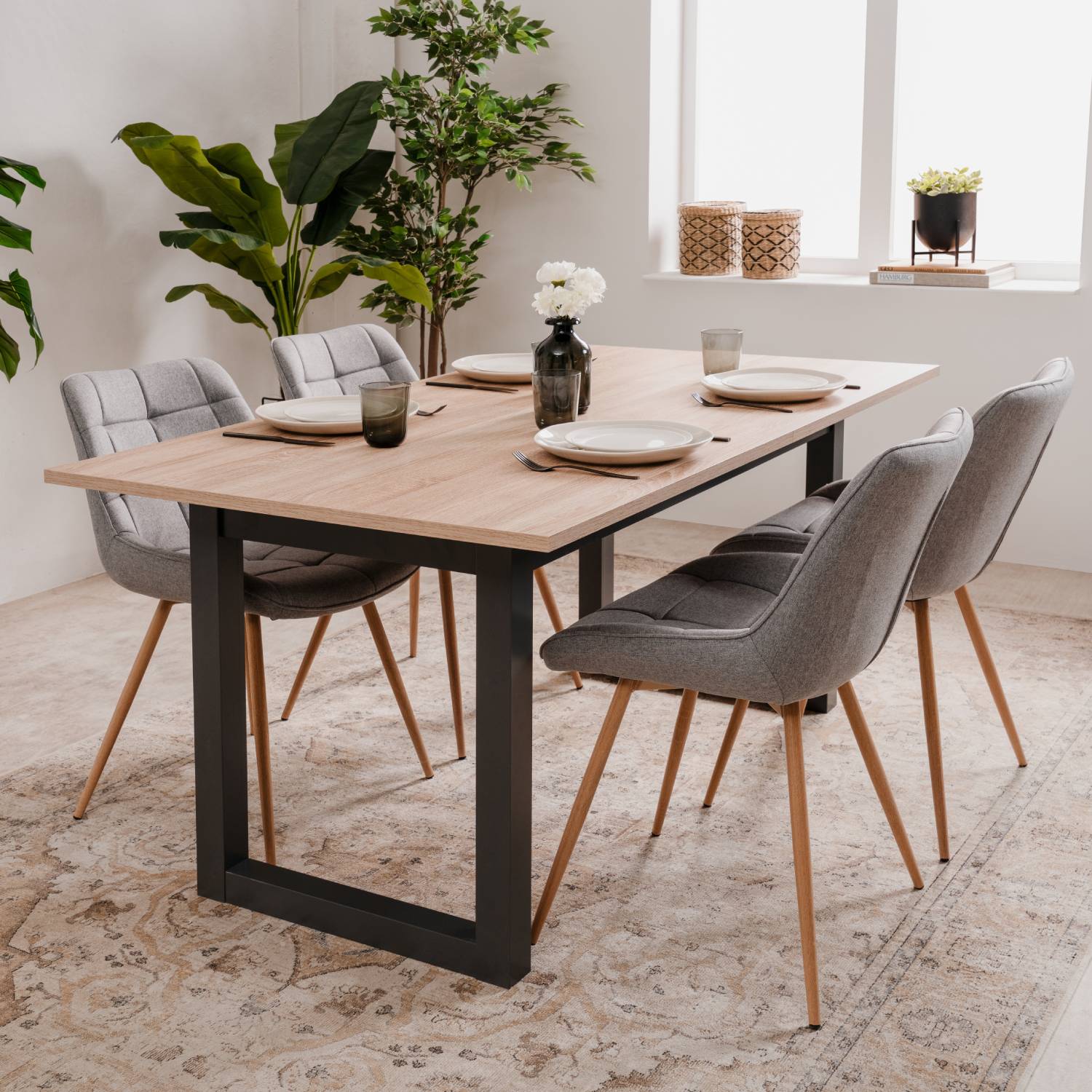 Solid wood extendable dining table with metal-look frame – industrial style for dining room and eat-in kitchen