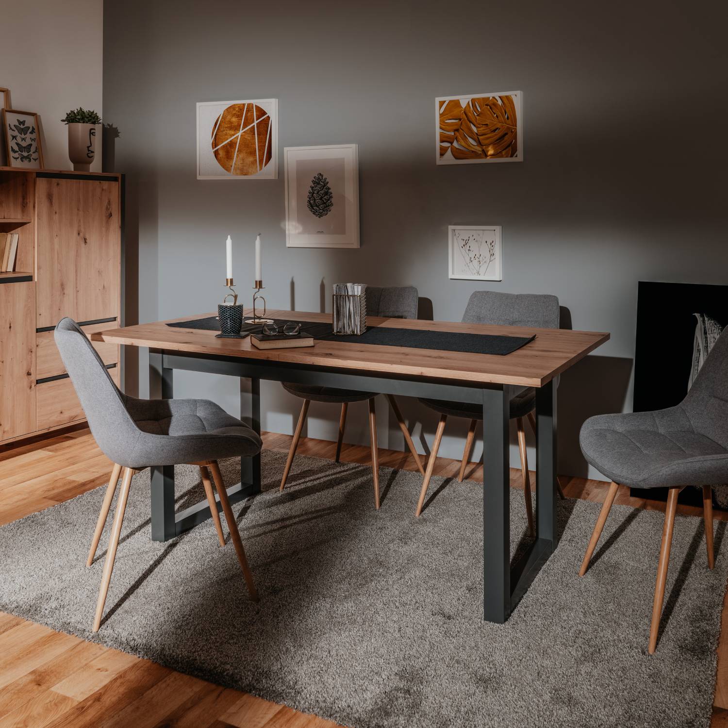 Solid wood extendable dining table with metal-look frame – industrial style for dining room and eat-in kitchen