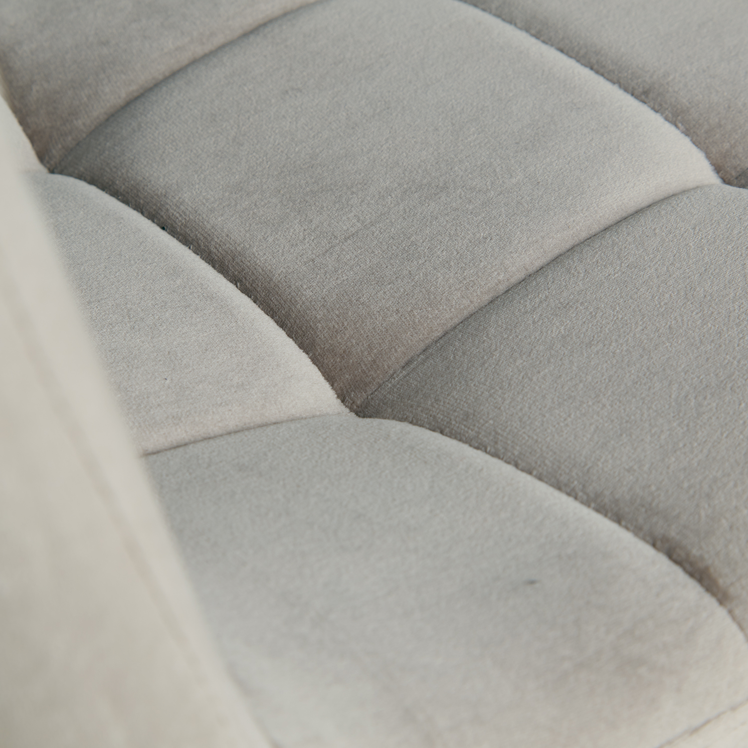 Light Gray Velvet Upholstered Chair with Gold Legs – Elegant Velvet Dining Chair Without Armrests