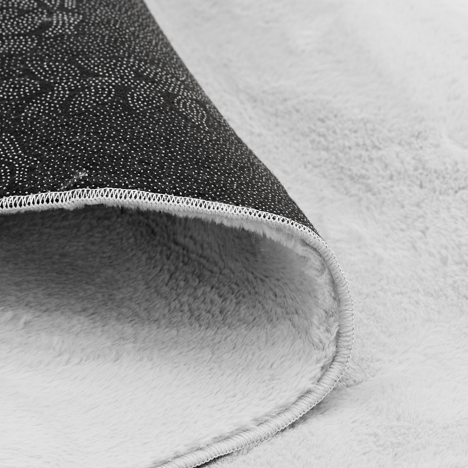 Soft Grey Rug 160x230 cm – Modern Short Pile Living Room Rug – Non Slip Bedroom Carpet – Washable Fluffy Area Rug