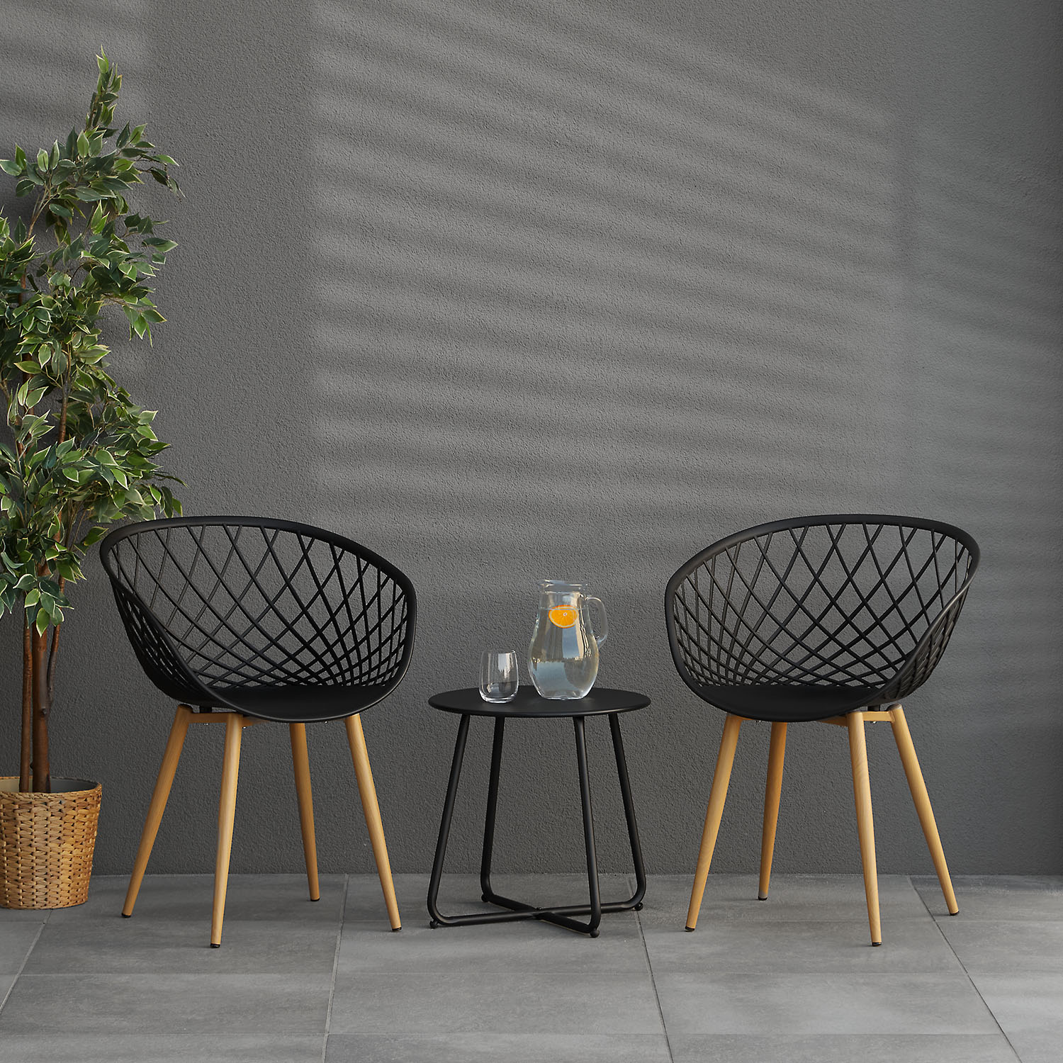 Set of 2 Garden chair with armrests Camping chairs Black Garden armchairs Outdoor chairs Plastic Egg chair Indoor chairs Kitchen chairs Set of 2, 4 or 6 Garden chair with armrests Camping chairs Black Grey White Garden armchairs Outdoor chairs Plastic Egg chair Indoor chairs Kitchen chairs