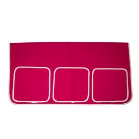Betttasche in Pink mit Spielvorhang. Die rechteckige Stofftasche ist flach ausgebreitet vor weißem Hintergrund abgebildet. Drei nebeneinander angeordnete aufgesetzte Taschen mit hell eingefassten Öffnungen sind sichtbar.